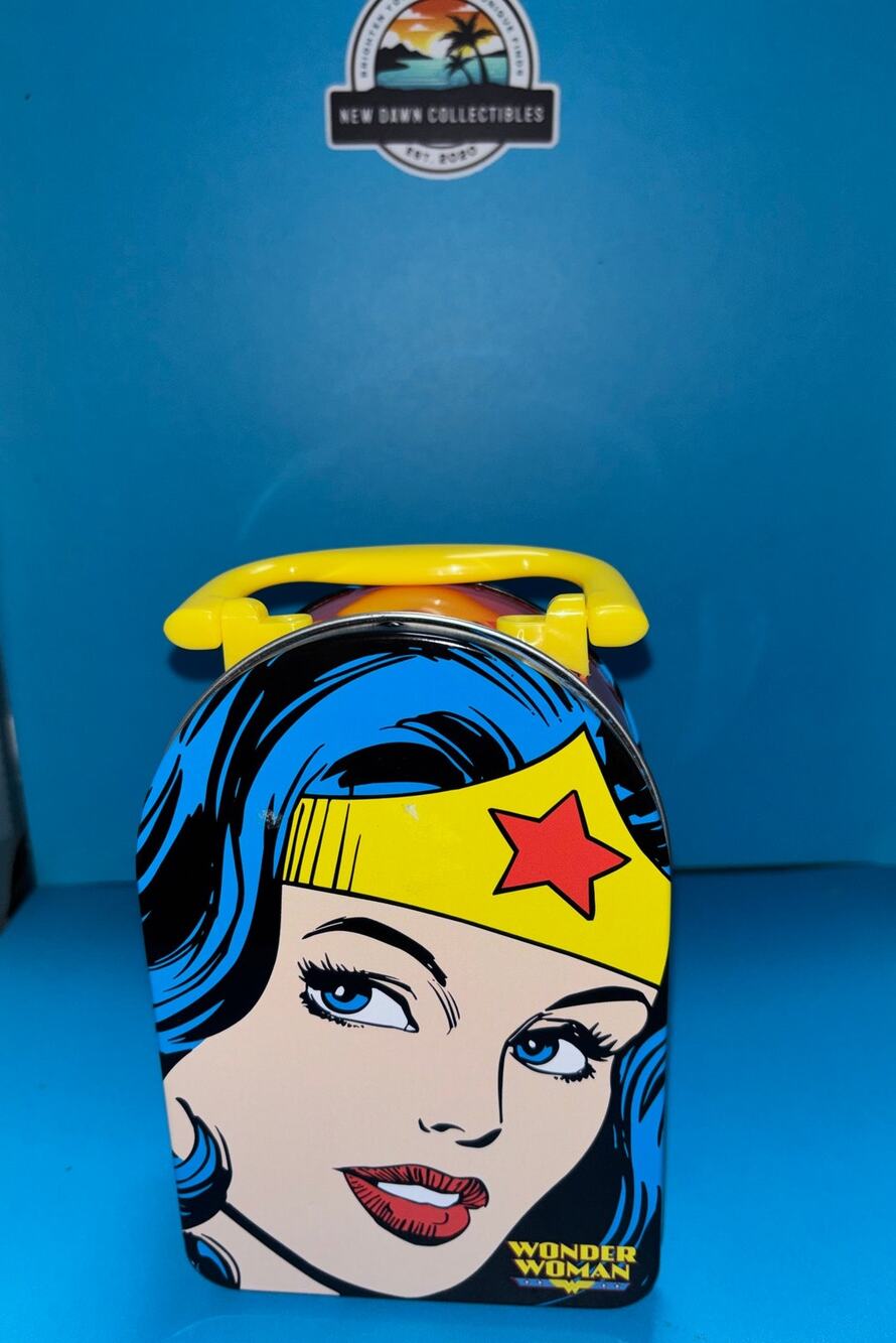 Wonder Woman Mini Tin Lunch Box Case DC Comics